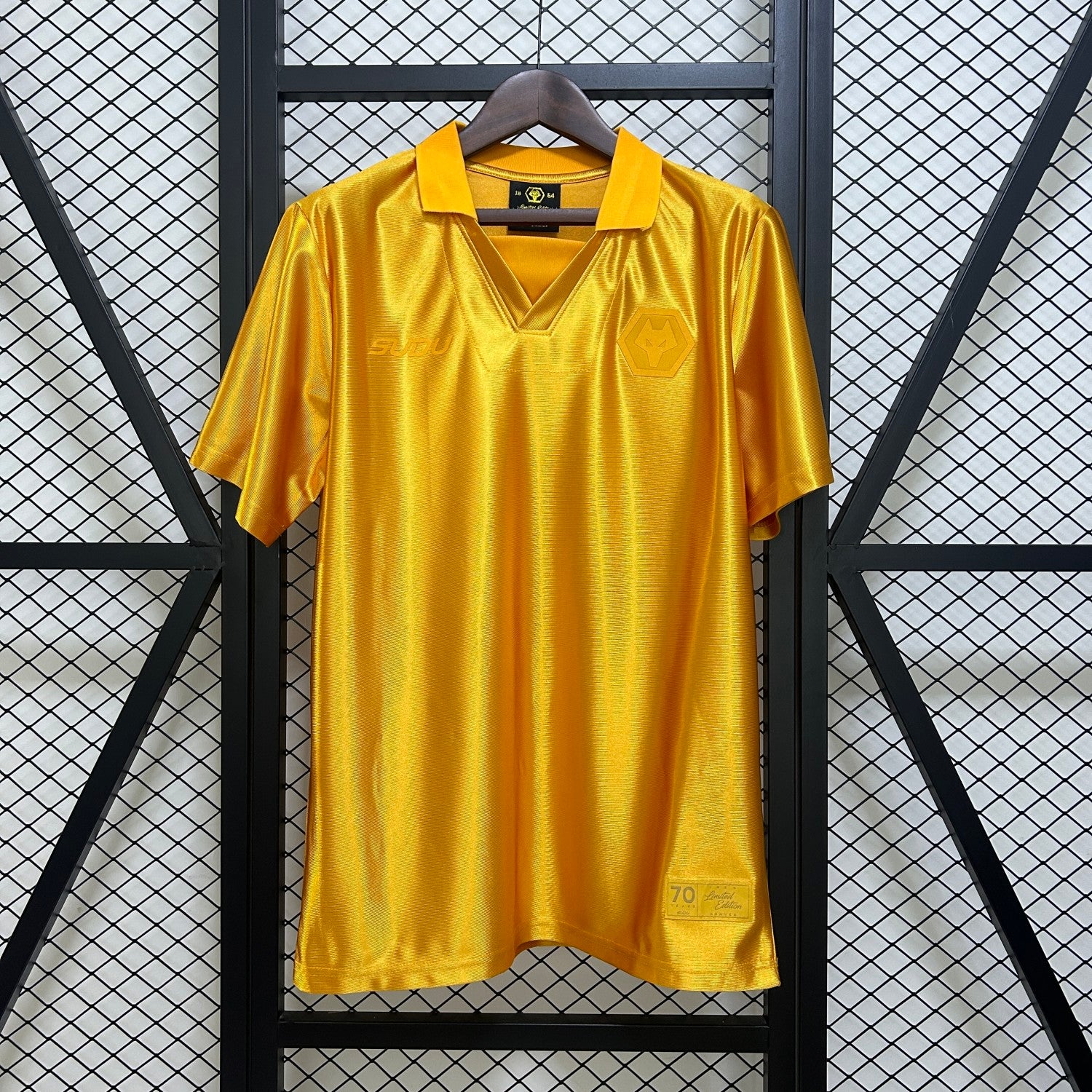 Wolves 70 Limited Edition Man Jersey