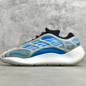 Yeezy Boost 700V3 Arzare G54850